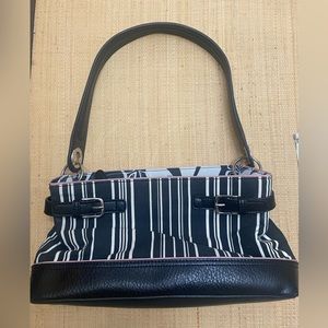 Tommy Hilfiger Women’s Shoulder back Striped bag